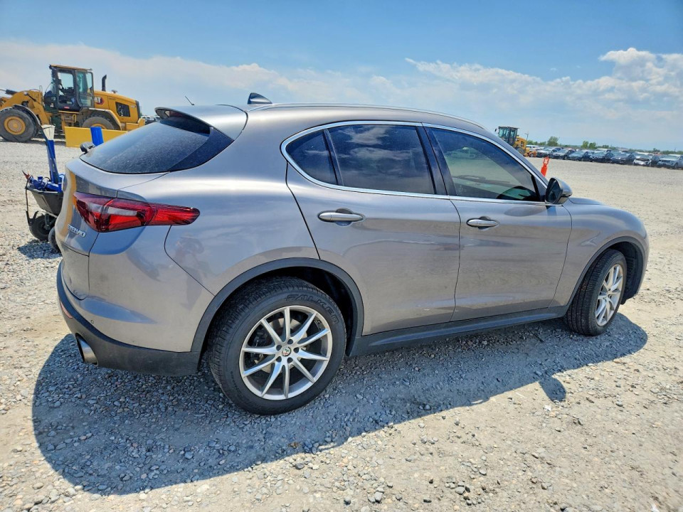Alfa Romeo STELVIO 2018 — Copart