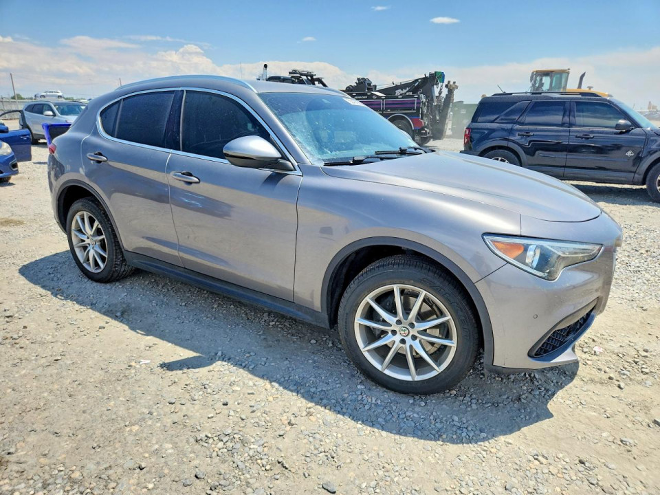 Alfa Romeo STELVIO 2018 — Copart
