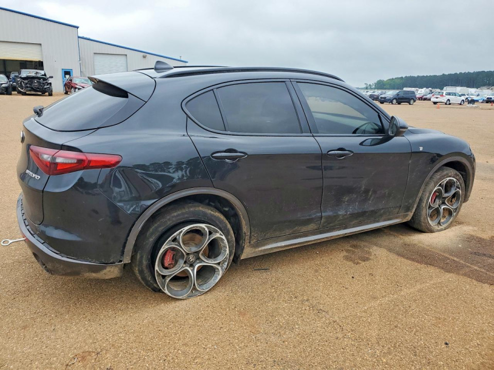 Alfa Romeo STELVIO 2022 — Copart