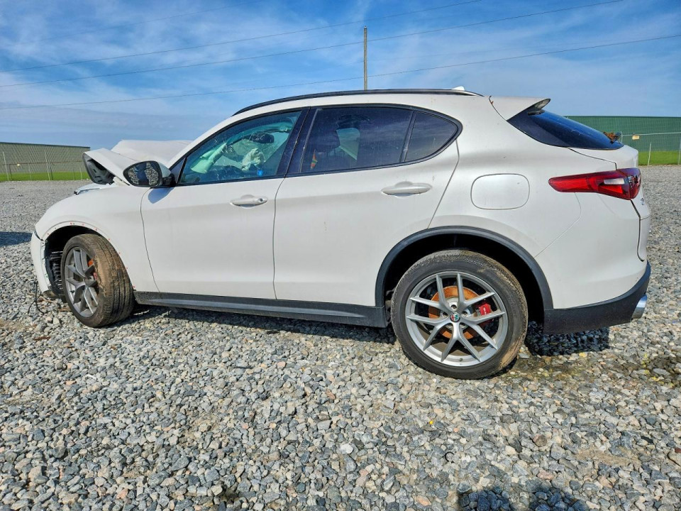 Alfa Romeo STELVIO 2018 — Copart