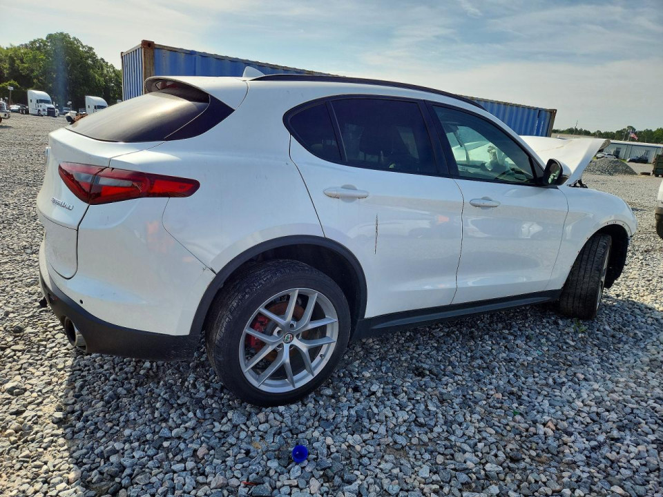 Alfa Romeo STELVIO 2018 — Copart