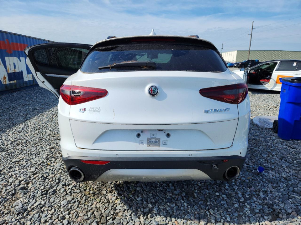Alfa Romeo STELVIO 2018 — Copart