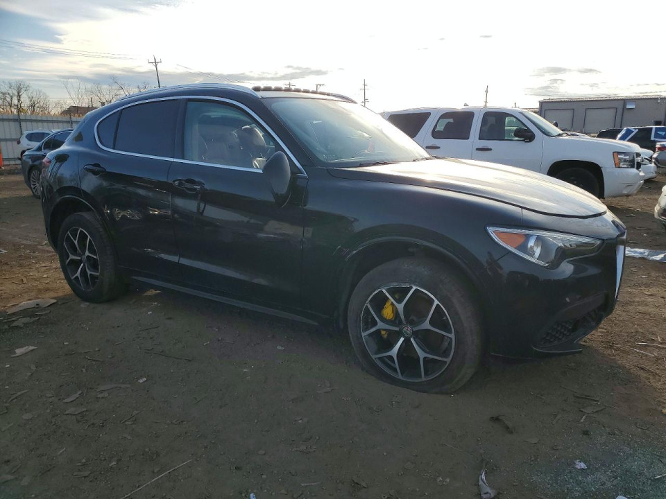 Alfa Romeo STELVIO 2021 — Copart
