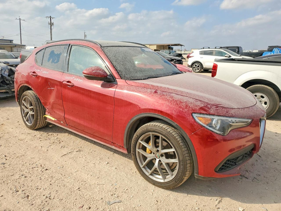 Alfa Romeo STELVIO 2018 — Copart