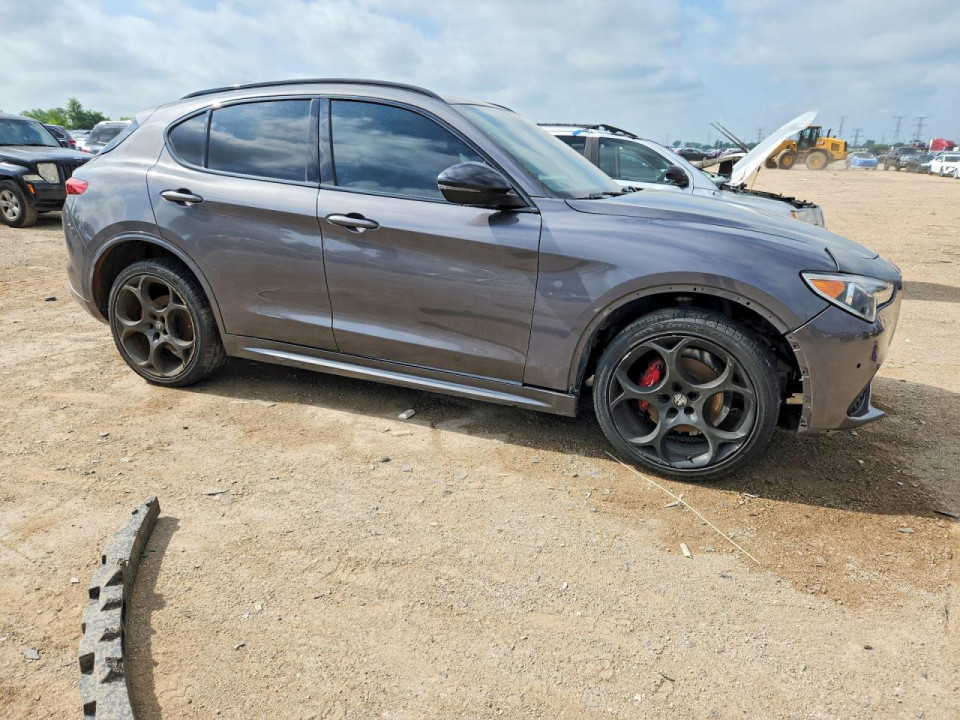 Alfa Romeo STELVIO 2022 — Copart