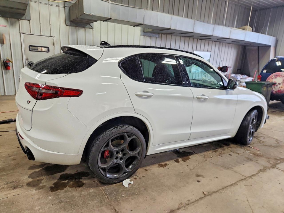 Alfa Romeo STELVIO 2022 — Copart