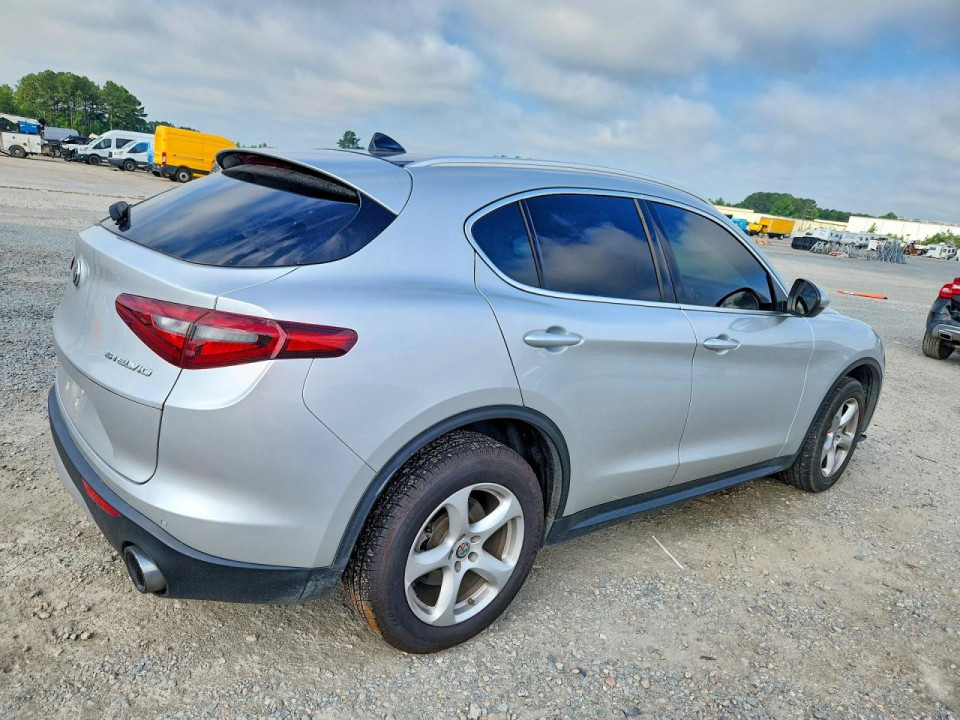 Alfa Romeo STELVIO 2018 — Copart