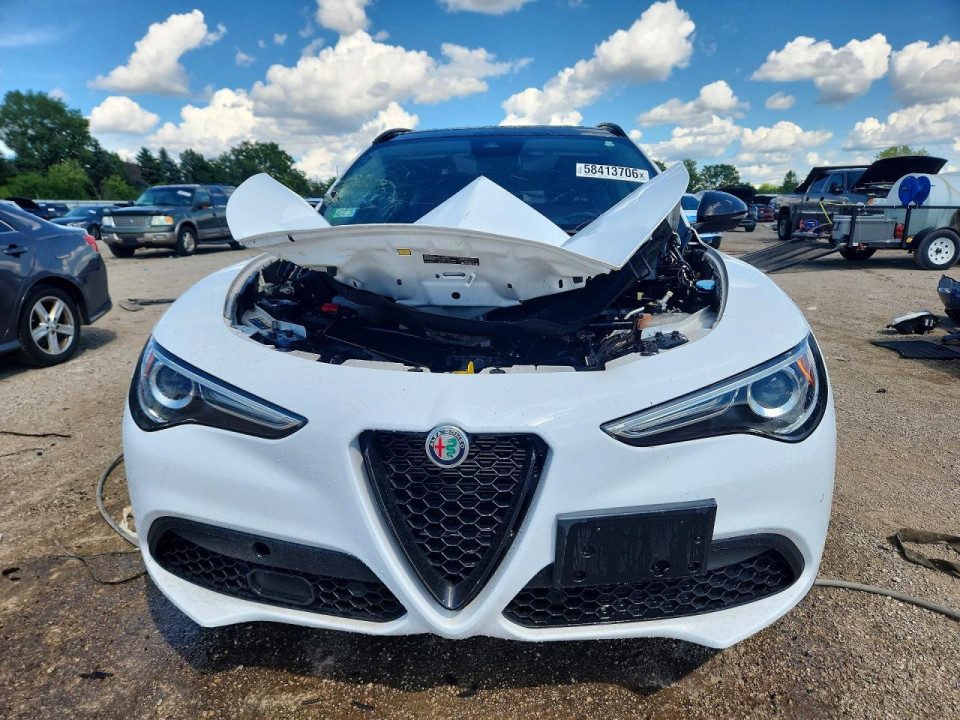 Alfa Romeo STELVIO 2021 — Copart