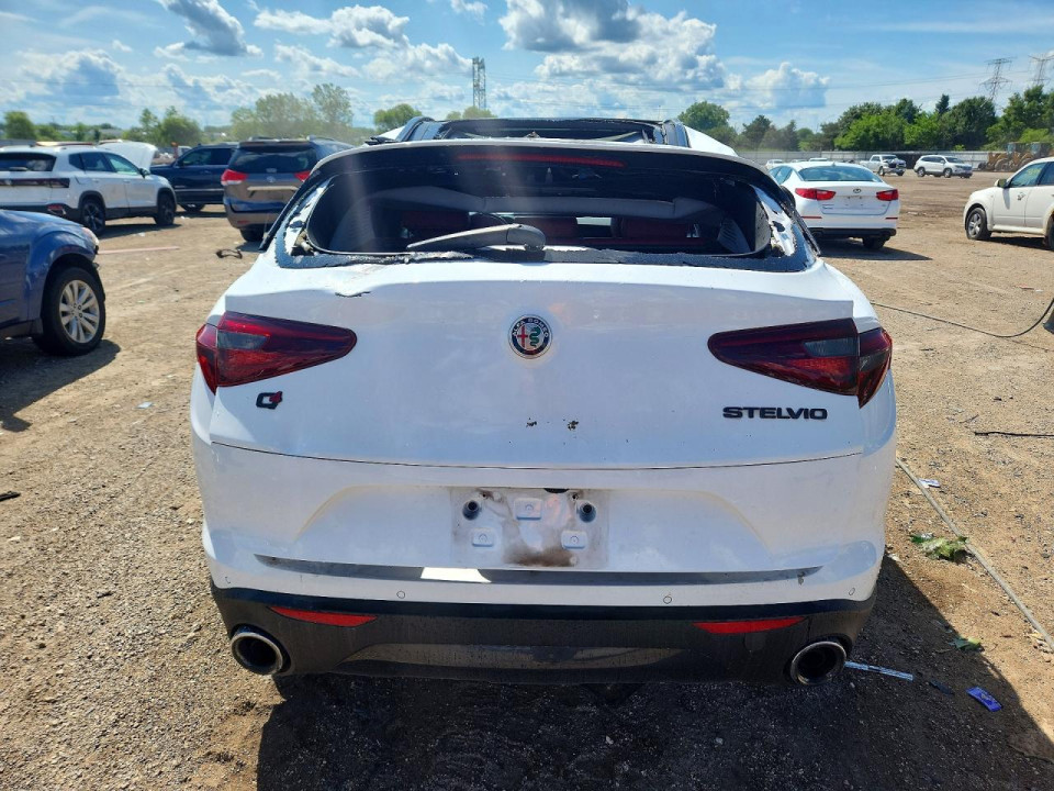 Alfa Romeo STELVIO 2021 — Copart