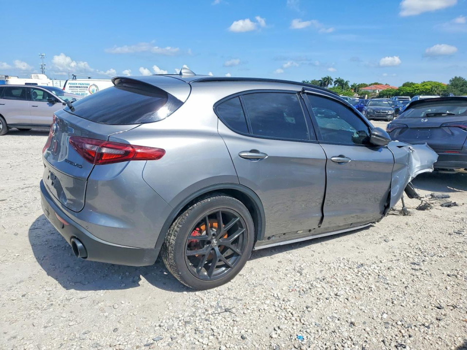 Alfa Romeo STELVIO 2020 — Copart