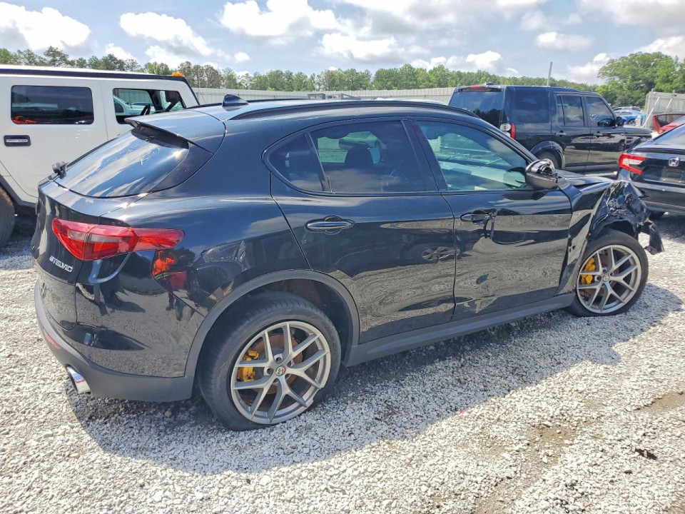 Alfa Romeo STELVIO 2018 — Copart