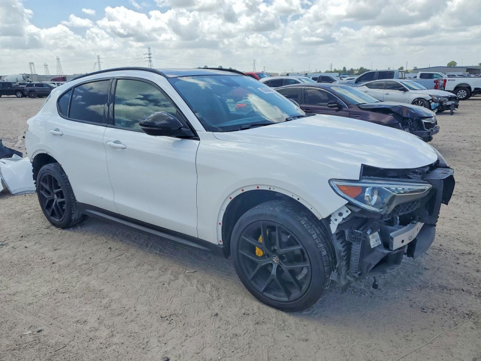 Alfa Romeo STELVIO 2020 — Copart