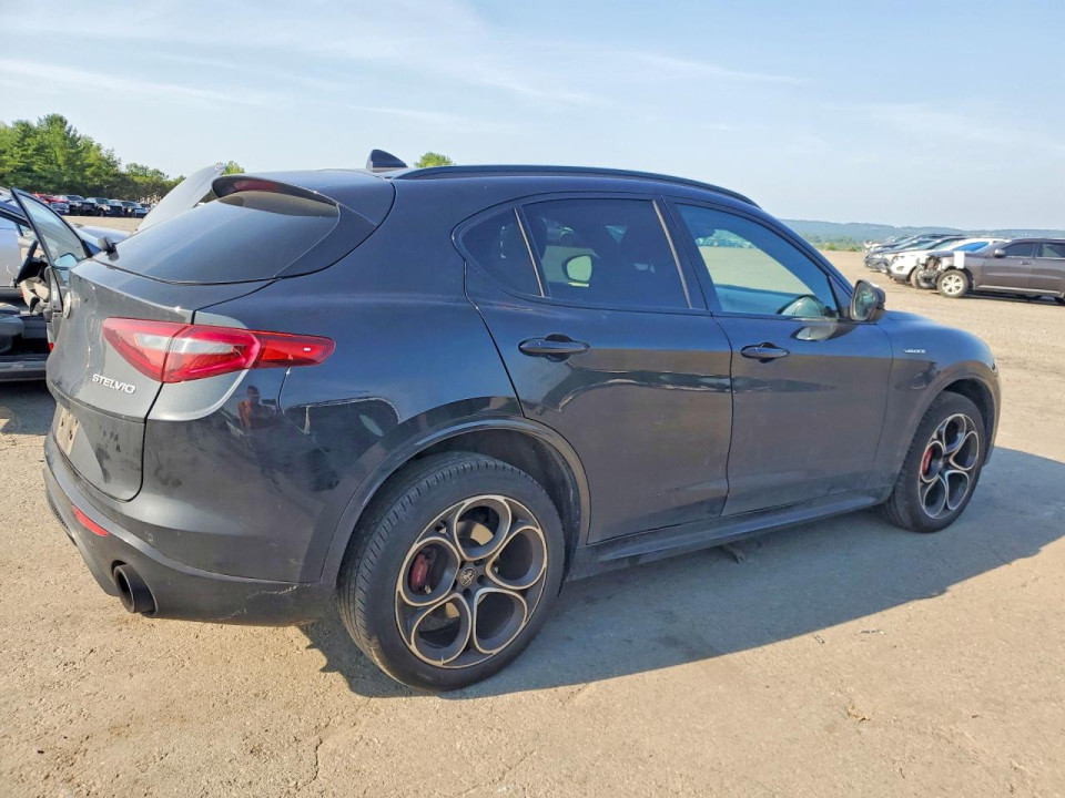 Alfa Romeo STELVIO 2022 — Copart
