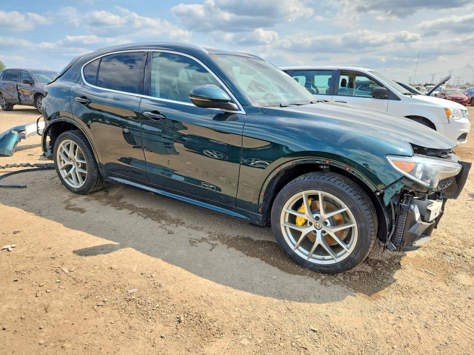 Alfa Romeo STELVIO 2021 — Copart