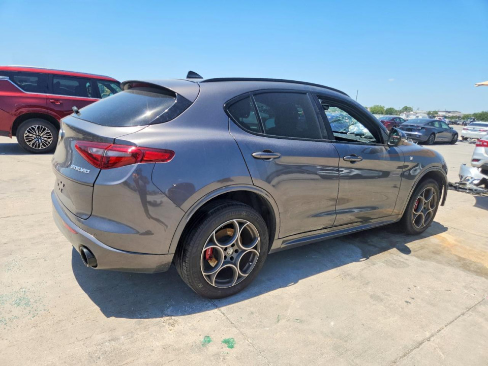 Alfa Romeo STELVIO 2022 — Copart