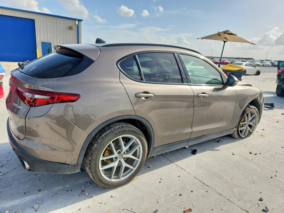 Alfa Romeo STELVIO 2019 — Copart