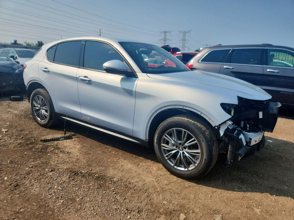Alfa Romeo STELVIO 2023 — Copart