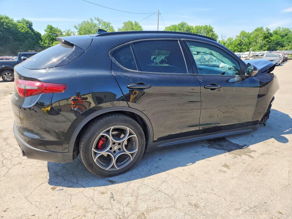 Alfa Romeo STELVIO 2022 — Copart