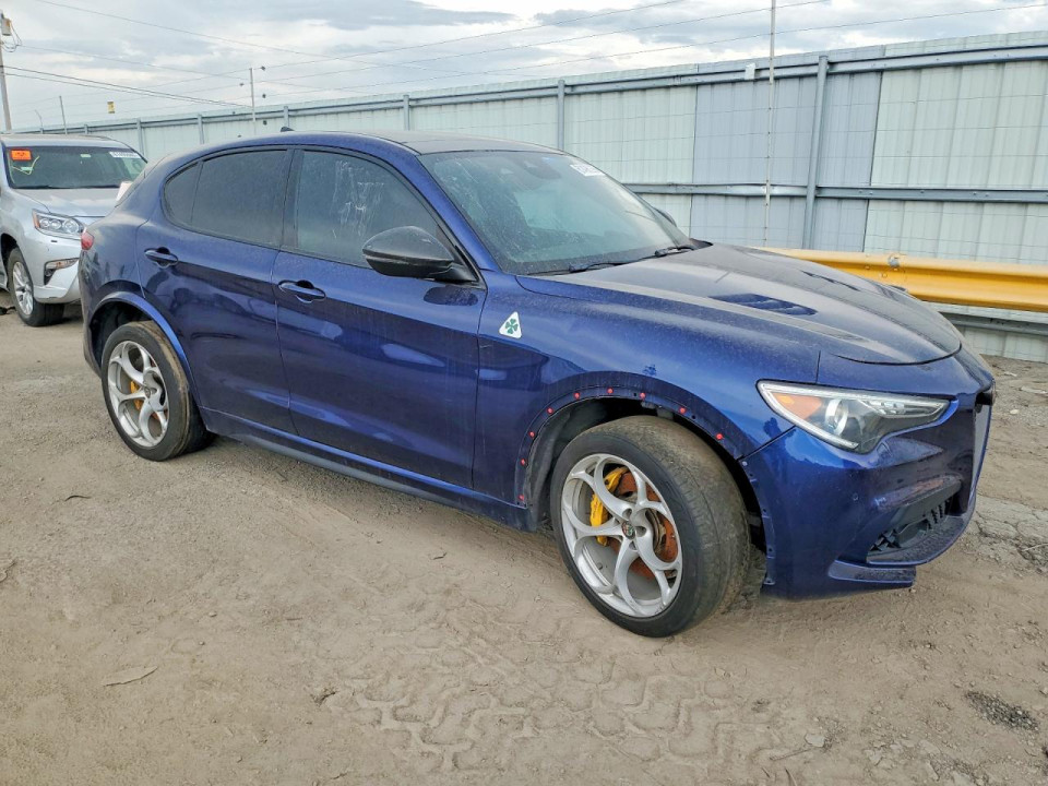 Alfa Romeo STELVIO 2018 — Copart