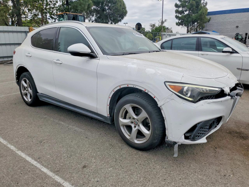 Alfa Romeo STELVIO 2018 — Copart