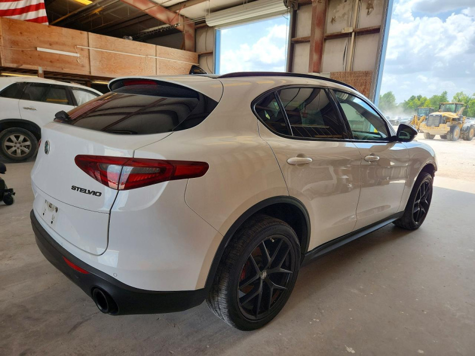 Alfa Romeo STELVIO 2019 — Copart
