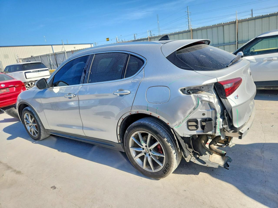Alfa Romeo STELVIO 2018 — Copart
