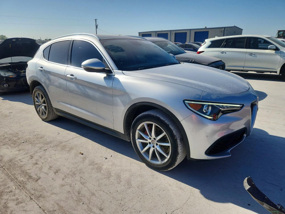 Alfa Romeo STELVIO 2018 — Copart