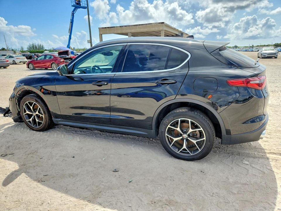 Alfa Romeo STELVIO 2018 — Copart