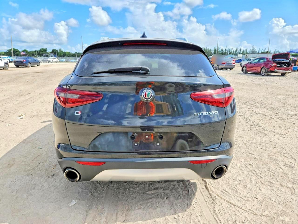 Alfa Romeo STELVIO 2018 — Copart
