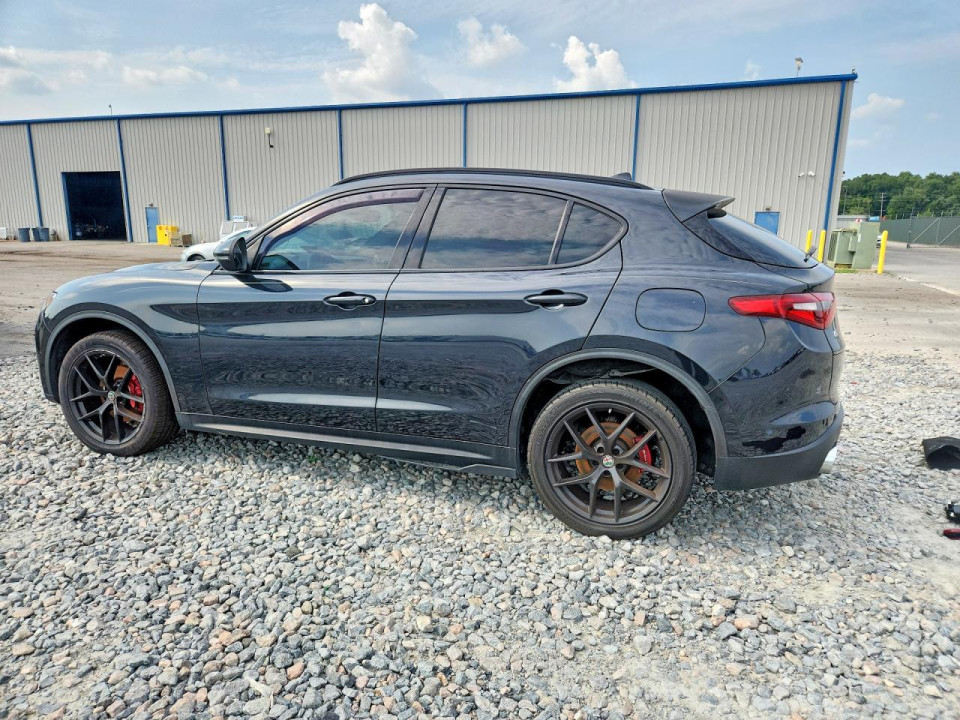 Alfa Romeo STELVIO 2018 — Copart