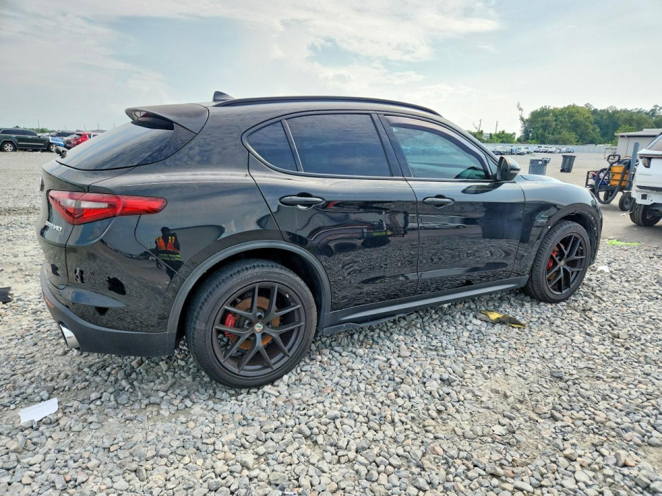 Alfa Romeo STELVIO 2018 — Copart