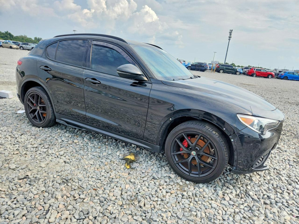 Alfa Romeo STELVIO 2018 — Copart