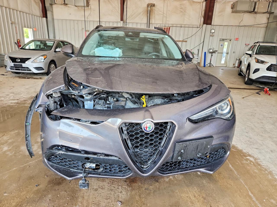 Alfa Romeo STELVIO 2018 — Copart