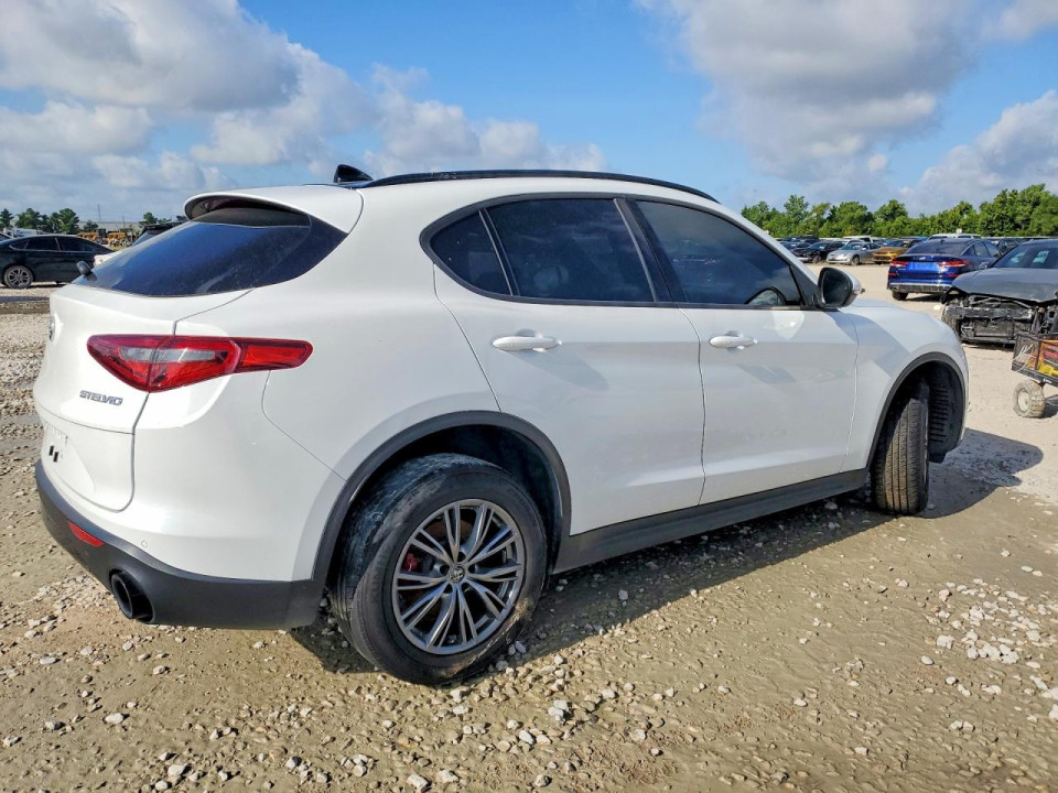 Alfa Romeo STELVIO 2022 — Copart