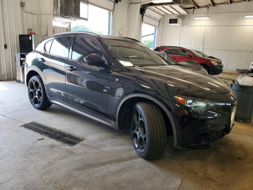 Alfa Romeo STELVIO 2024 — Copart
