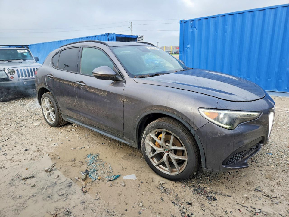 Alfa Romeo STELVIO 2018 — Copart