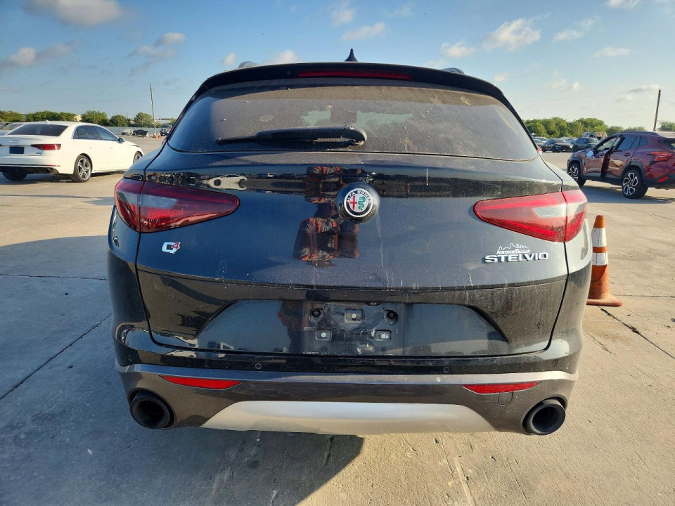 Alfa Romeo STELVIO 2022 — Copart
