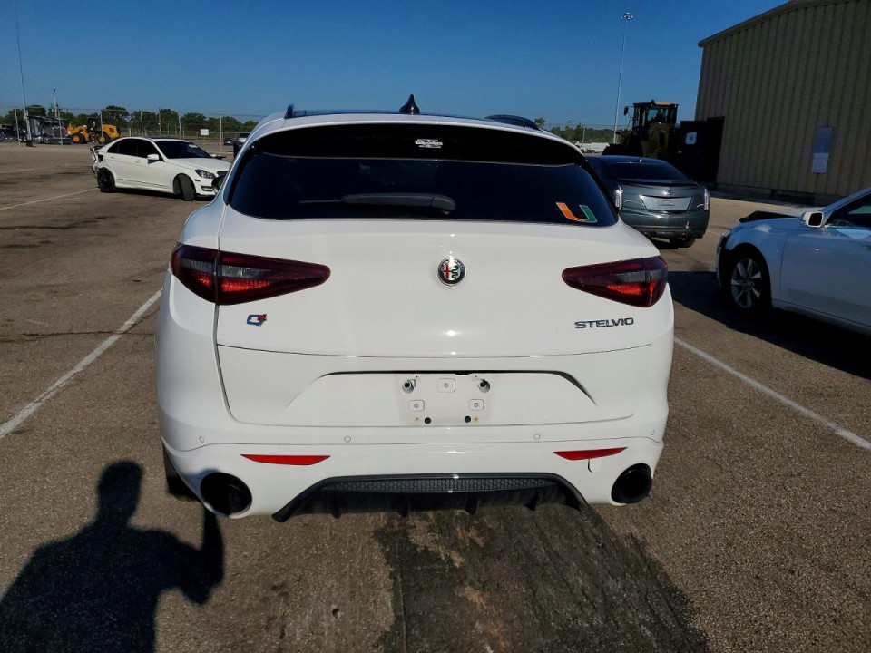 Alfa Romeo STELVIO 2023 — Copart