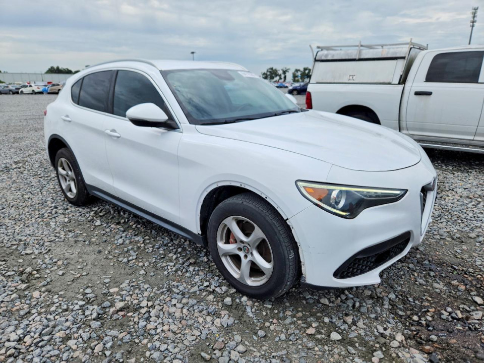 Alfa Romeo STELVIO 2018 — Copart