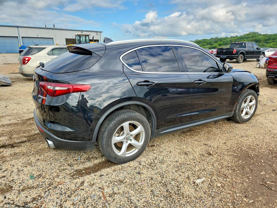 Alfa Romeo STELVIO 2018 — Copart