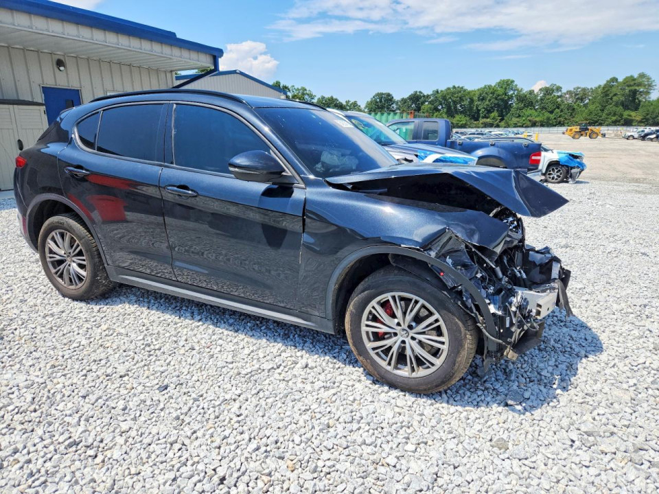 Alfa Romeo STELVIO 2022 — Copart