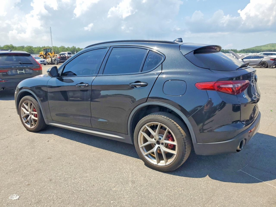 Alfa Romeo STELVIO 2018 — Copart
