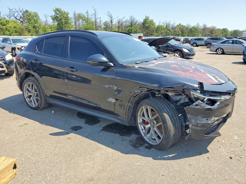Alfa Romeo STELVIO 2018 — Copart