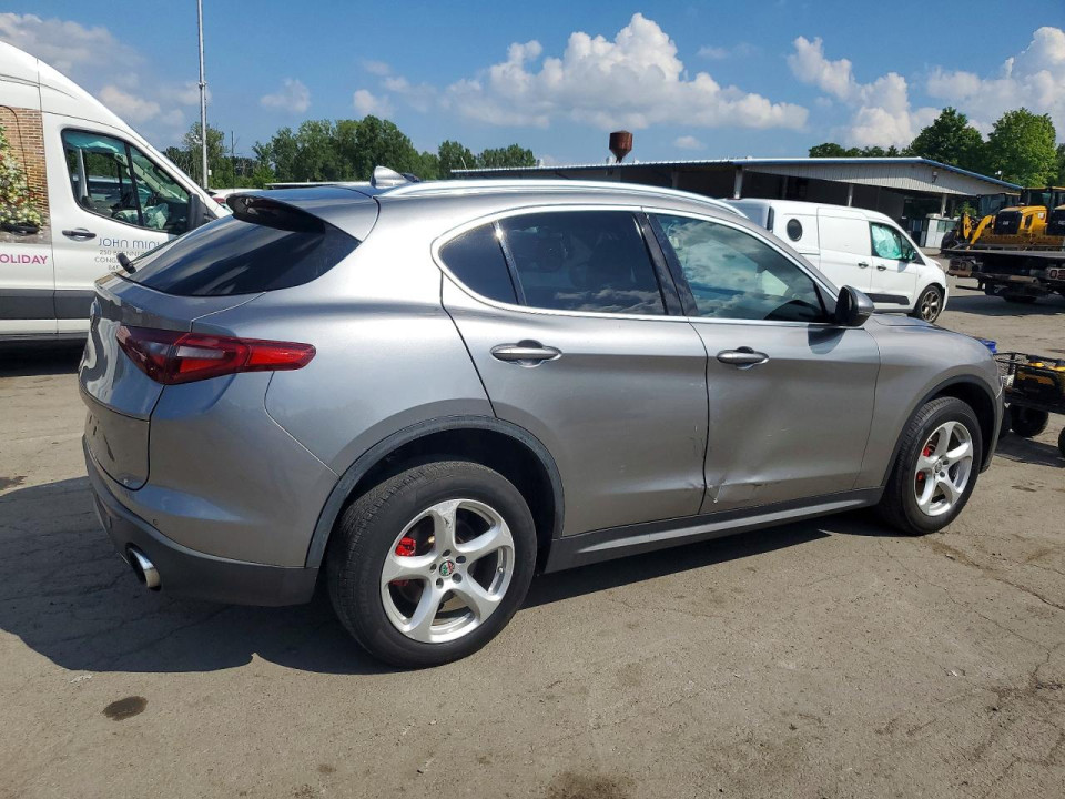 Alfa Romeo STELVIO 2018 — Copart
