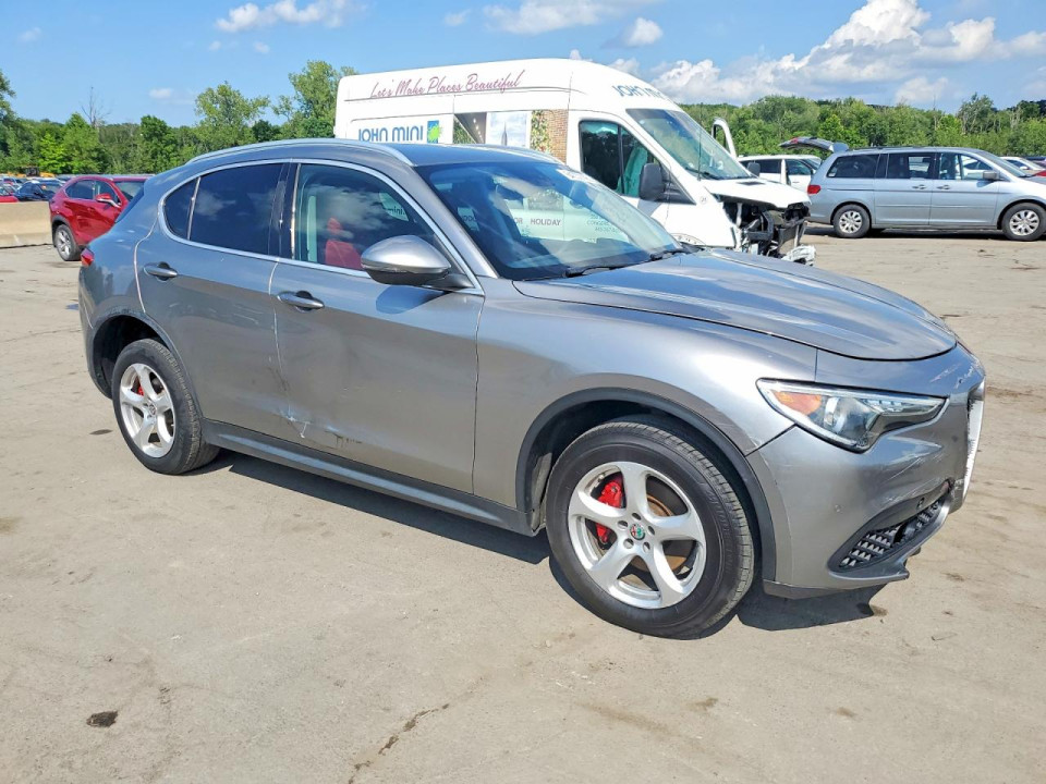 Alfa Romeo STELVIO 2018 — Copart
