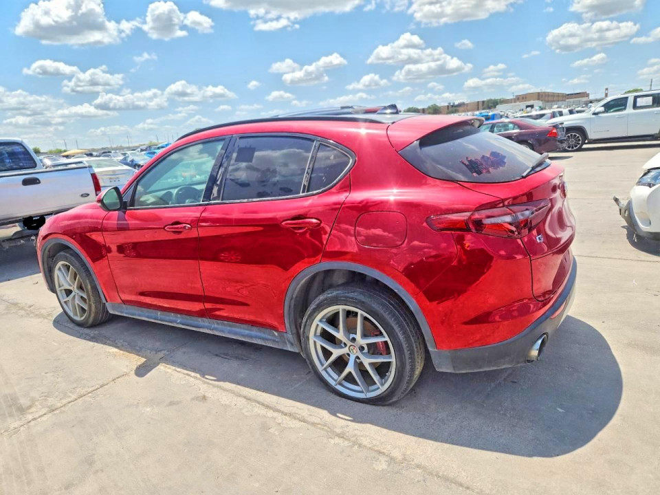 Alfa Romeo STELVIO 2018 — Copart