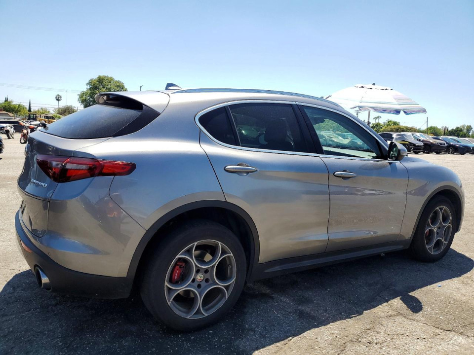Alfa Romeo STELVIO 2018 — Copart