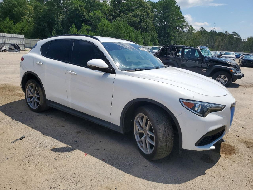 Alfa Romeo STELVIO 2018 — Copart