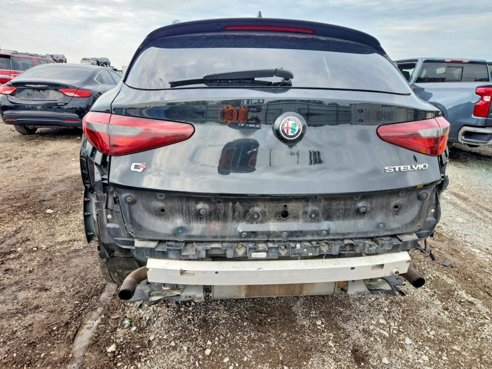 Alfa Romeo STELVIO 2018 — Copart