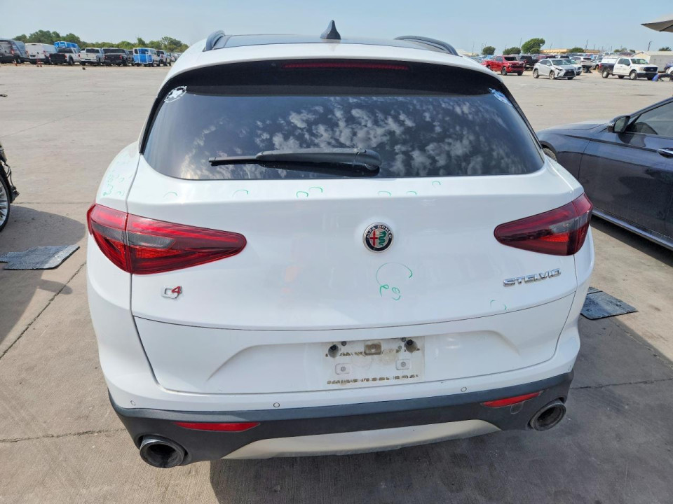Alfa Romeo STELVIO 2018 — Copart